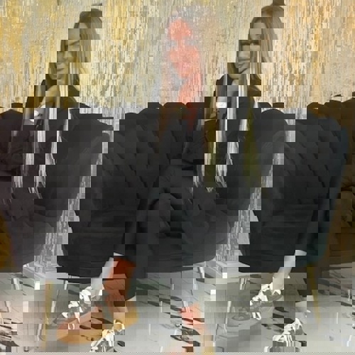 AndraPartygirl18