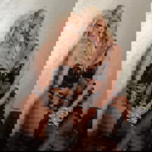 GermanBlondeEscortDuoIsabelundDi